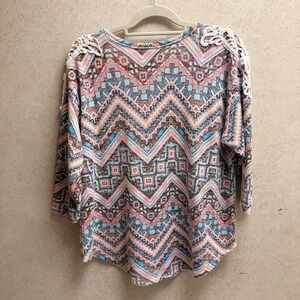 Absolutely Famous Women 1X Plus Aztec Chevron Crochet Western Festival Blouse